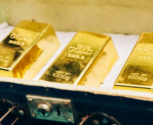 Χρυσός: Κοντά στα $4.665 εν μέσω αβεβαιότητας για τα Στενά του Ορμούζ