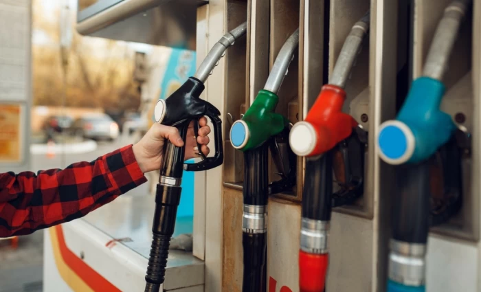 «Πτώση στις τιμές καυσίμων σε 10- 15 μέρες αν συνεχιστεί η αποκλιμάκωση» - Επιφυλακτικοί οι αρμόδιοι