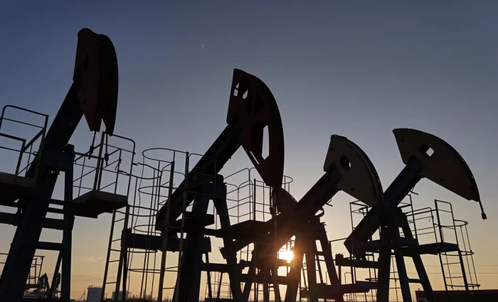 Goldman Sachs: «Βλέπει» πετρέλαιο στα 90 δολ. το β’ τρίμηνο 2026