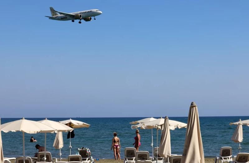 Βουτιά τουριστών και τον Απρίλιο – Στο -18% οι αφίξεις το πρώτο 4μηνο