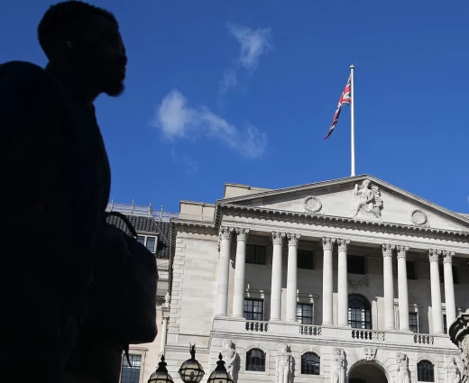 Βρετανικά ομόλογα: Eνίσχυση μετά τη συγκράτηση του πληθωρισμού, αλλά παραμένουν υψηλές οι αποδόσεις