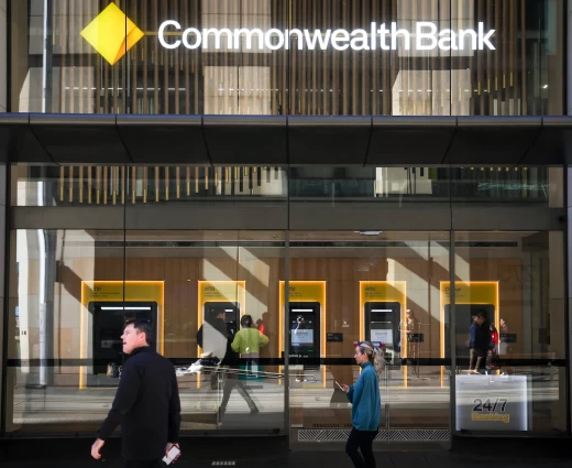 Commonwealth Bank: Απολύσεις και αλλαγές λόγω ΑΙ στη μεγαλύτερη τράπεζα της Αυστραλίας