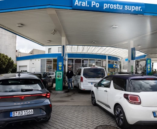 Καύσιμα: Η Πολωνία πήρε μέτρα για τις τιμές και πλέον έχει «τουρίστες της βενζίνης»