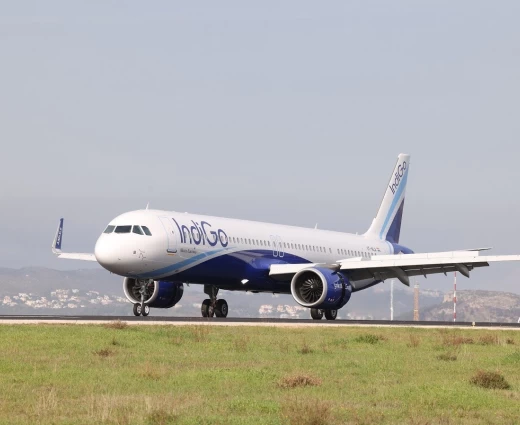 IndiGo: Ζημίες-σοκ για τη μεγαλύτερη low cost αεροπορική της Ασίας – Στα 267 εκατ. ευρώ οι απώλειες