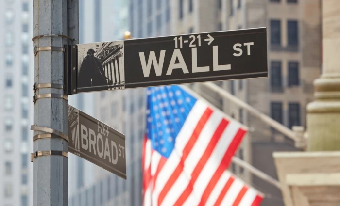 Wall Street: Ανάκαμψη με το βλέμμα στην εκεχειρία και τα εταιρικά κέρδη