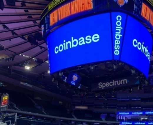 Coinbase: Κόβει θέσεις εργασίας και επενδύει στην AI