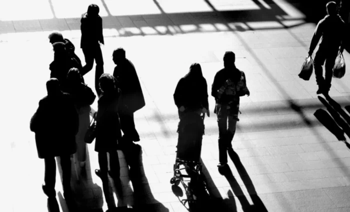 Διψήφια αύξηση στην ανεργία τον Απρίλιο - Στο +10, 4% οι εγγεγραμμένοι άνεργοι