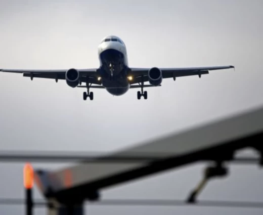 Κλείδωσε ο οδικός χάρτης για τα δικαιώματα των επιβατών - Εφαρμογή το 2027, λέει ο Βαφεάδης