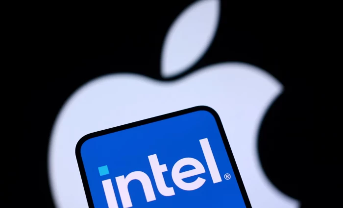 Intel: Άλμα 9% για τη μετοχή μετά τη συμφωνία με την Apple για chip στις ΗΠΑ