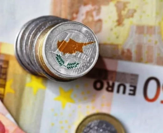Οι φόροι κρατούν γεμάτα τα κρατικά ταμεία – Πλεόνασμα €552,9 εκατ. το 5μηνο, αυξημένο από πέρσι