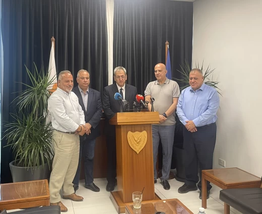 Υπ. Εργασίας: Ενημέρωσε ΔΗΠΑ, ΕΔΕΚ και Οικολόγους για τη συνταξιοδοτική μεταρρύθμιση