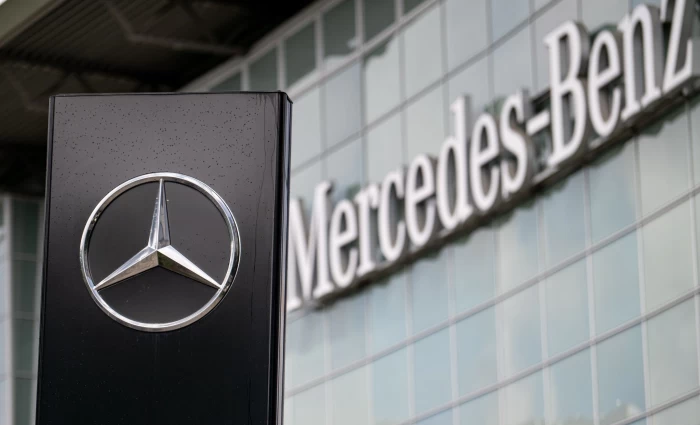 Mercedes-Benz: Ανθεκτικά κέρδη παρά την πτώση στην Κίνα – Το σχέδιο για το δεύτερο εξάμηνο