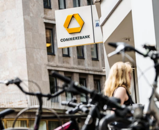 Commerzbank: Η Γερμανία ανοίγει την πόρτα για πώληση του 12,7% στη UniCredit