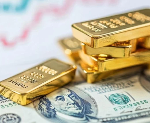 Χρυσός: Κρατά τα κέρδη 7% της εβδομάδας – Στα 4.650 δολάρια με το βλέμμα στη Fed