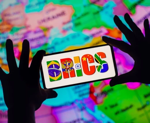 BRICS: Χτίζουν νέα δίκτυα πληρωμών
