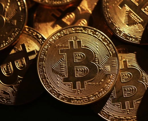 Bitcoin: Φρενάρει το ράλι καθώς μειώνονται οι ελπίδες για το νομοσχέδιο-ορόσημο στις ΗΠΑ – Πτώση κάτω από τα $78.000
