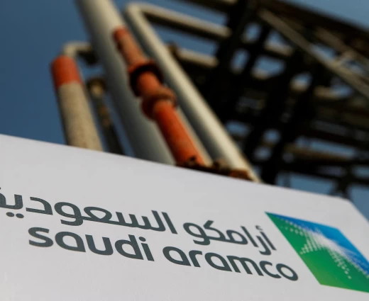 Saudi Aramco: 60 εκατ. βαρέλια πετρελαίου από το Ορμούζ μέσω Ομάν