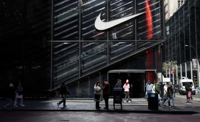 Τέλος εποχής: Η Nike αφαιρείται από τον S&P 100 της Wall Street