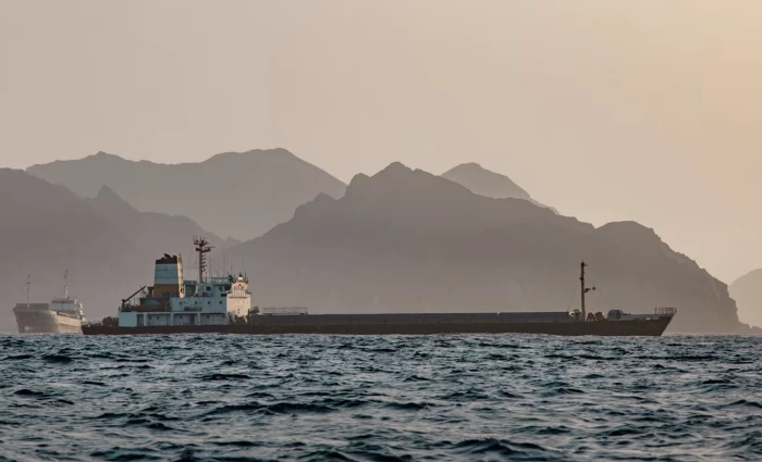 Ορμούζ: Έως και $20 εκατ. το πρόσθετο κόστος μίας διέλευσης πλοίου