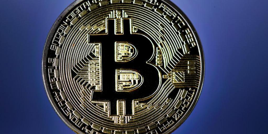 2004 bitcoin