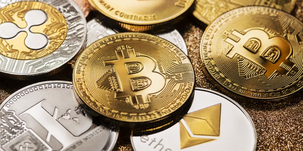 διαφορά μεταξύ bitcoin και παραδοσιακά χρήματα