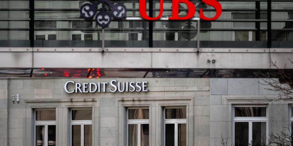 Αγωγή μετοχών της Credit Suisse κατά της εξαγοράς από τη UBS