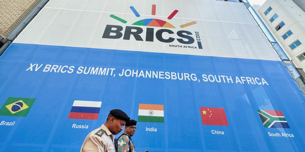 Η σύνοδος κορυφής των χωρών BRICS θα εξετάσει το ενδεχόμενο ένταξης νέων μελών