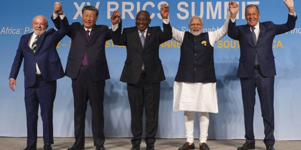 BRICS: Πρόσκληση σε 6 νέα μέλη – Ανάμεσά τους Ιράν και Σαουδική Αραβία