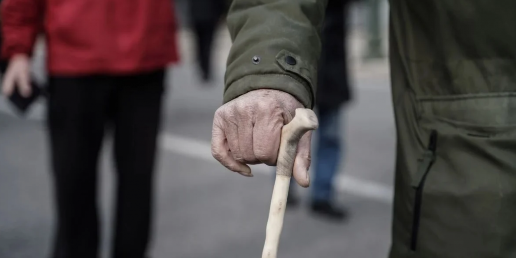 Μακρινό όνειρο η συνταξιοδότηση: Εκτιμήσεις για αύξηση των ορίων στα 75 έτη