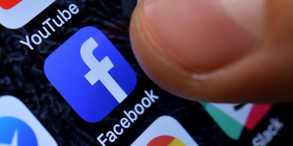 «Έπεσαν» τα ξημερώματα Facebook και Instagram – Τι συνέβη και κατέρρευσαν