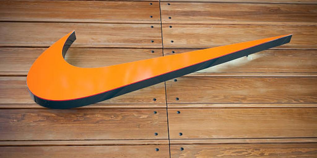 Nike: Ο γίγαντας των αθλητικών υποδημάτων χάνει το βηματισμό του