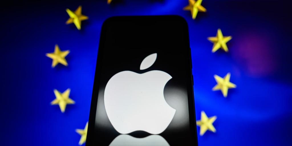 Γιατί η Apple κινδυνεύει με βαριές «καμπάνες» από την ΕΕ