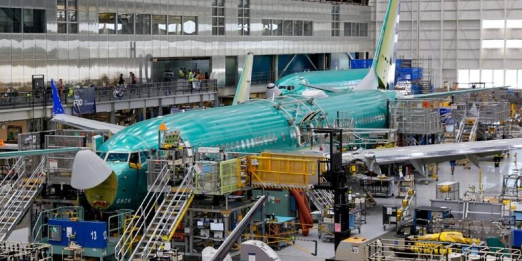 Προς 17.000 απολύσεις η Boeing – Περικόπτει το 10% του προσωπικού της