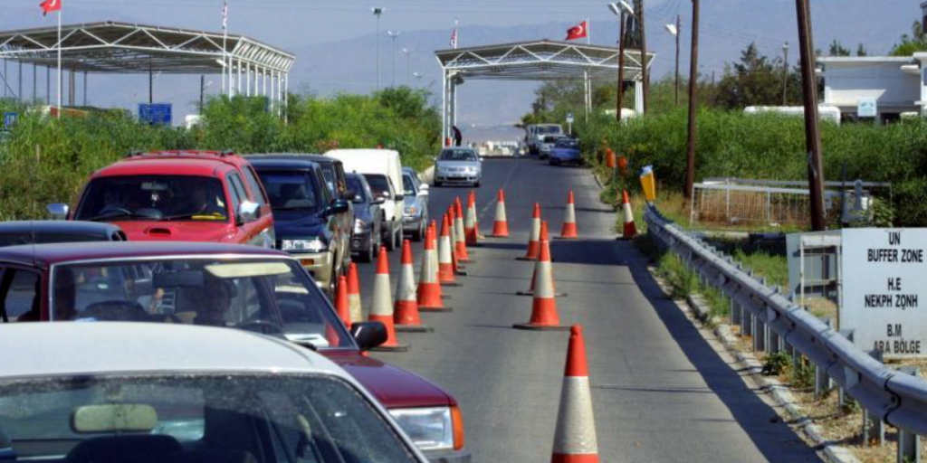 Αρχή με προσπάθειες για νέα οδοφράγματα σε Μια Μηλιά και Πυρόι ή Κόκκινα