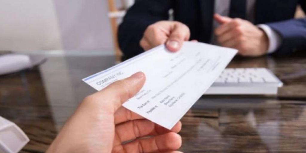 Ολοένα και λιγότερες σε αριθμό και αξία οι ακάλυπτες επιταγές στην αγορά