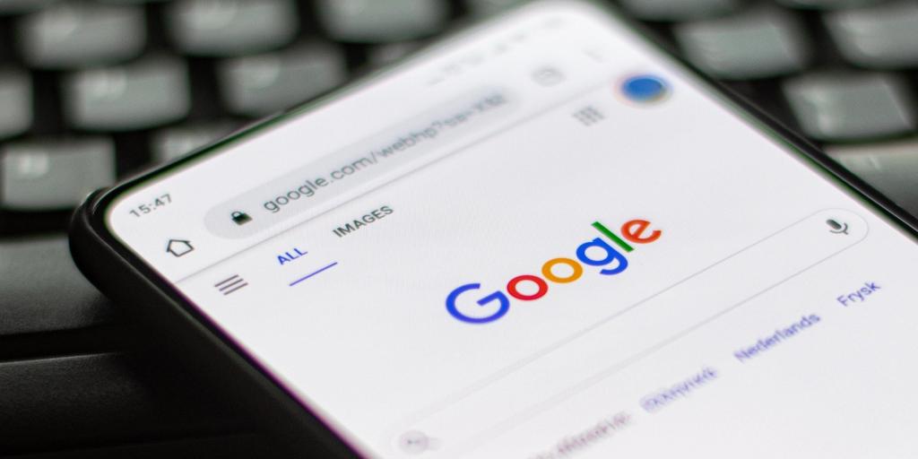 Google: Ενημέρωσε την ΕΕ ότι δεν θα συμμορφωθεί με τον νέο νόμο για το Fact-Checking