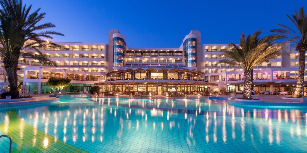 «Καλύτερη Ξενοδοχειακή Αλυσίδα 2025» η Constantinou Bros Hotels