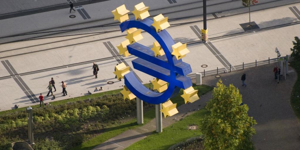 EKT: Αυξημένη η ασάφεια για πληθωρισμό και μείωση επιτοκίων (πίνακες) EKT: Αυξημένη η ασάφεια για πληθωρισμό και μείωση επιτοκίων (πίνακες)