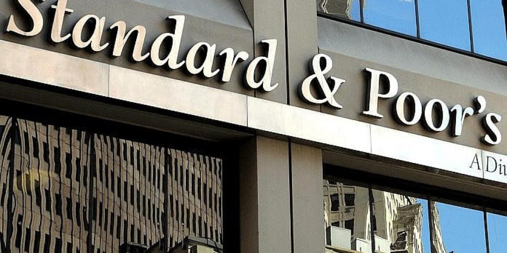 S&P: Αναβάθμισε τέσσερις ελληνικές τράπεζες