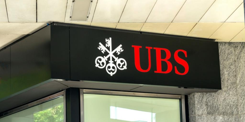 UBS: Πτώση 5% για τη μετοχή – Απογοήτευσαν τα κέρδη και η επαναγορά μετοχών  δισ.