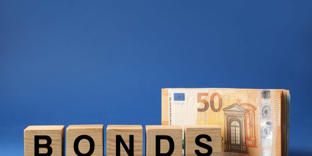 Ευρωπαϊκά ομόλογα: Γιατί το 2025 είναι η χρονιά τους (διάγραμμα) Ευρωπαϊκά ομόλογα: Γιατί το 2025 είναι η χρονιά τους (διάγραμμα)