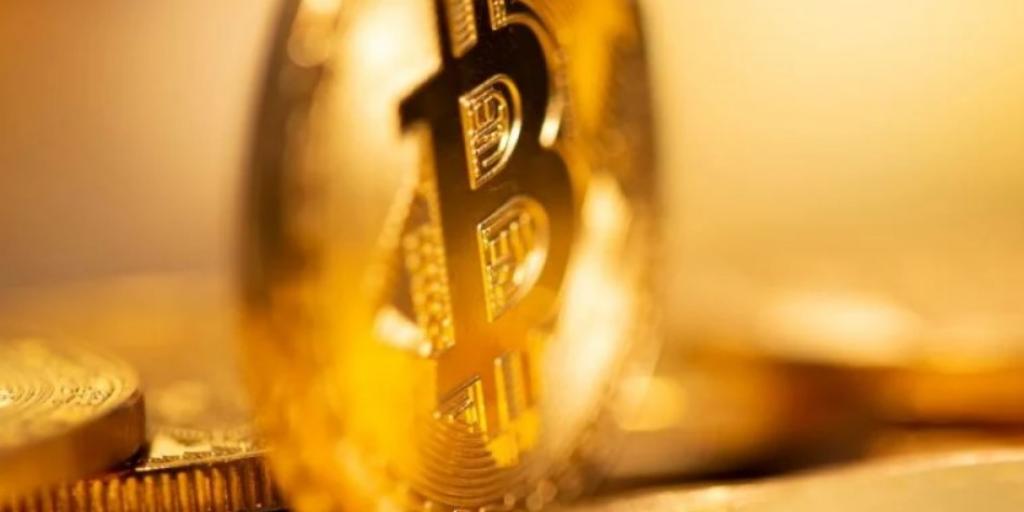 Bitcoin: Έχει μείνει πίσω από τον χρυσό - Οι επενδυτές ζητούν ασφαλή καταφύγια