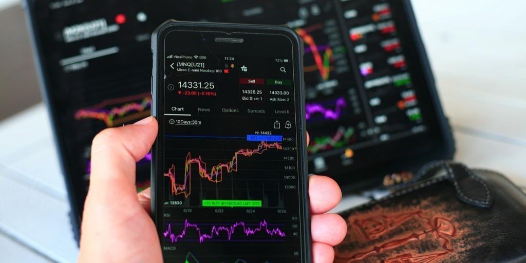 Ασταθείς συναλλαγές και μεικτά πρόσημα στην Ασία υπό τη σκιά του Τραμπ
