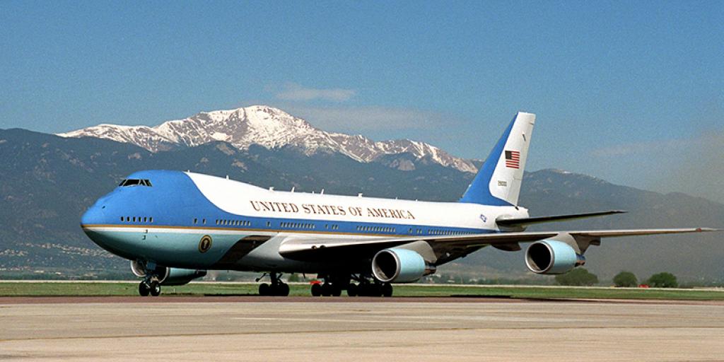 Δυσαρεστημένος από τη Boeing ο Τραμπ – Πού στρέφεται για αγορά Air Force One