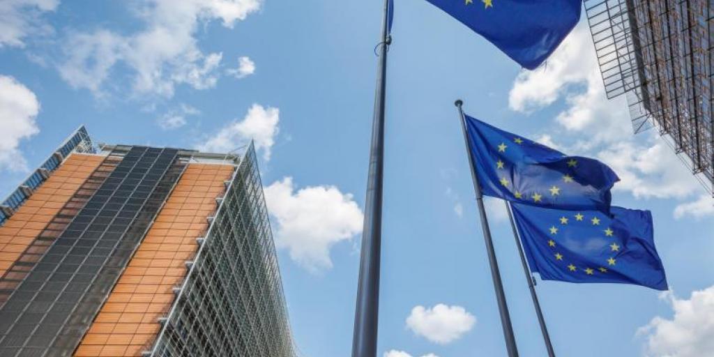 Τερέζα Ριμπέρα: «Δεν πρόκειται να σταματήσουμε αυτό που κάνουμε» για την πράσινη μετάβαση