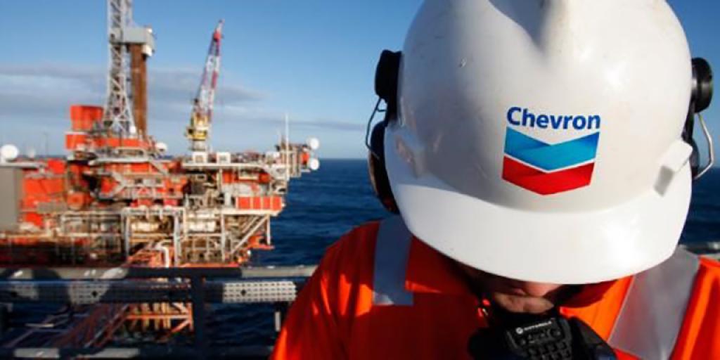 Chevron: Ο Τραμπ ακυρώνει την άδεια για εκμετάλλευση στη Βενεζουέλα