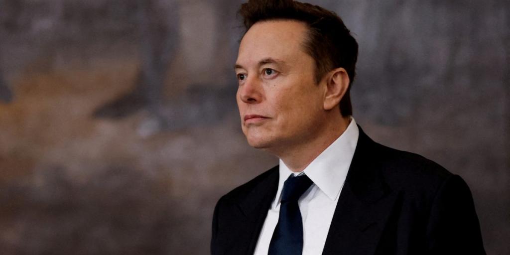 Tesla: Μειώθηκαν 49,2% οι πωλήσεις ηλεκτρικών αυτοκινήτων στην Κίνα