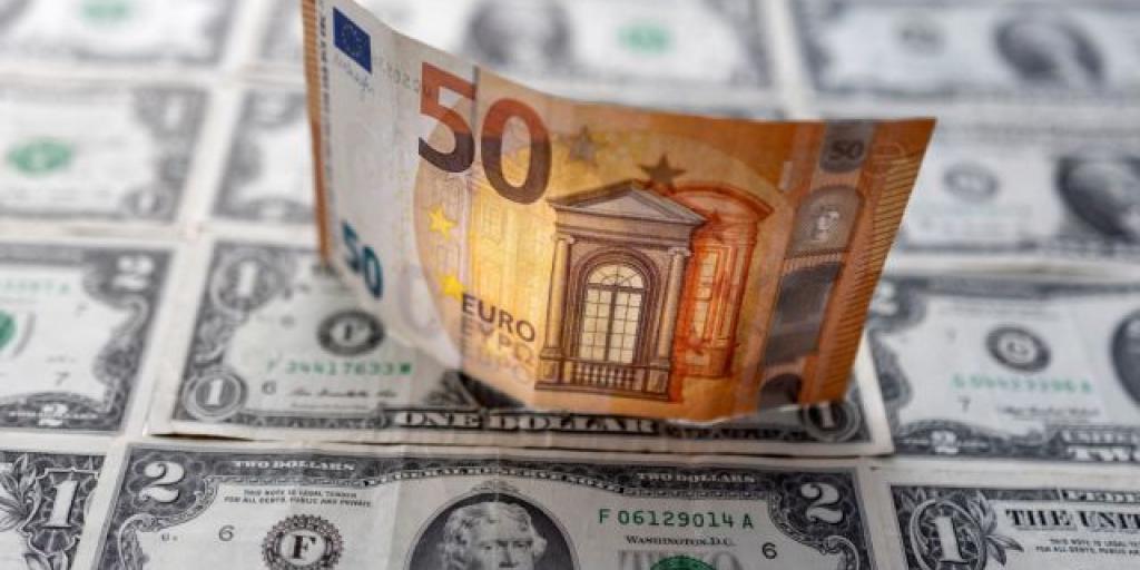 Οι αμυντικές δαπάνες εκτοξεύουν το ευρώ – Απομακρύνεται η ισοτιμία 1:1 με το δολάριο Οι αμυντικές δαπάνες εκτοξεύουν το ευρώ – Απομακρύνεται η ισοτιμία 1:1 με το δολάριο