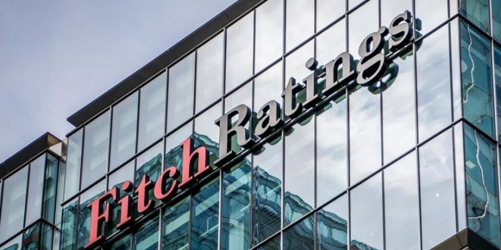 Fitch για ReArmEurope: Μειώνει το δημοσιονομικό περιθώριο της ΕΕ, αλλά δεν απειλεί το ΑΑΑ