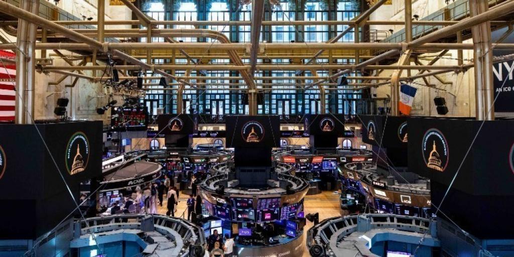 Wall Street: Οριακές αλλαγές στους δείκτες μετά το τρ